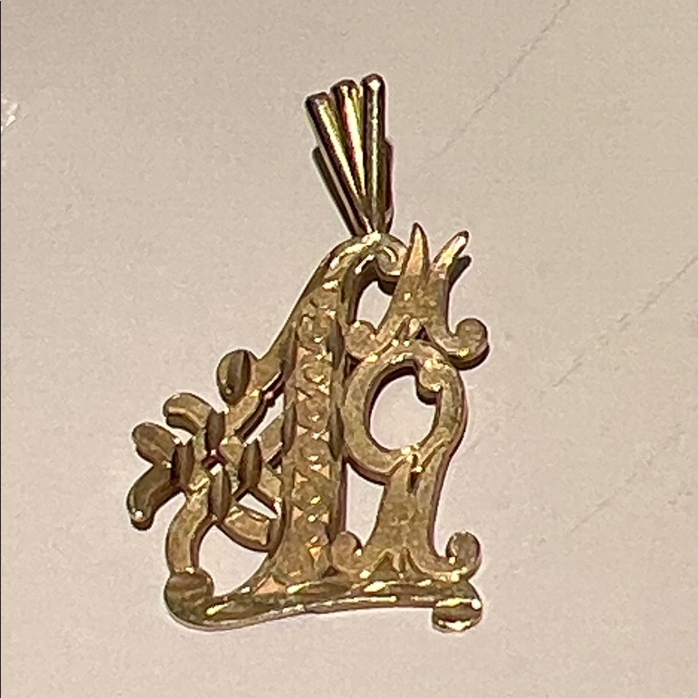 💐 1 gm VTG “#1 MOM” STAMPED AM 14K GOLD MOTHER’S DAY BIRTHDAY NECKLACE PENDANT